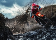 PG游戏APP-雄鹿完胜热火，杜兰特关键制胜，一场定义赛季的经典对决